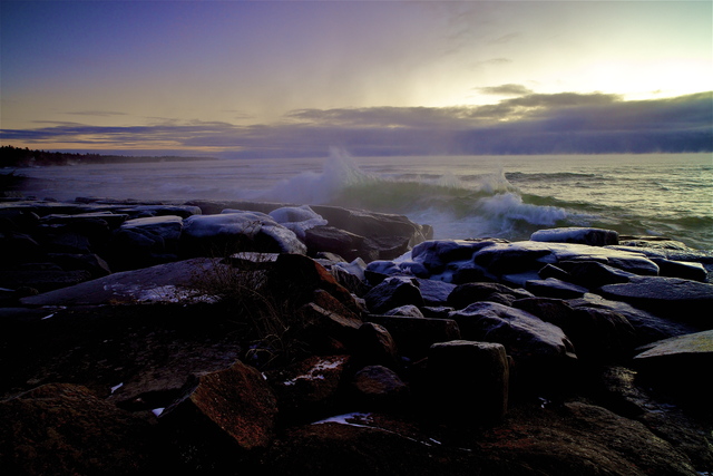 IMAGE: http://www2.picturepush.com/photo/a/10191830/640/10191830.jpg