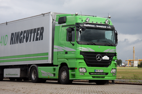 Mercedes-Actros-1844-%282008-21%29.jpg?v0