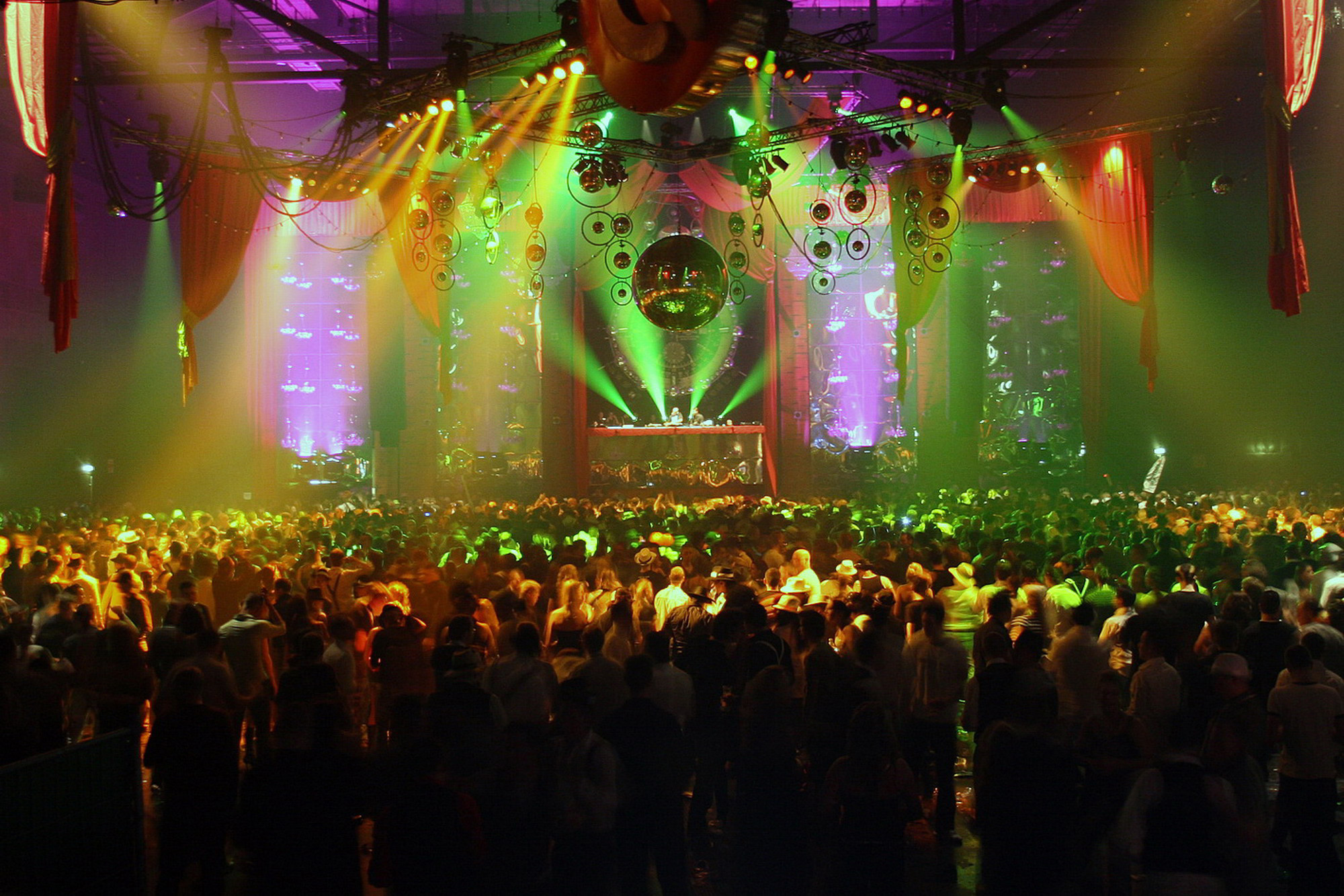 [img width=1024 height=682]http://www2.picturepush.com/photo/a/1107210/img/1107210.jpg[/img]